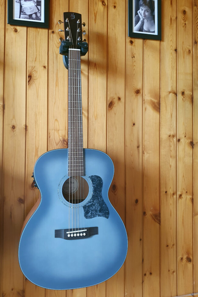 Harley Benton CLO-65SE Slate Blue Satin, vista frontale completa